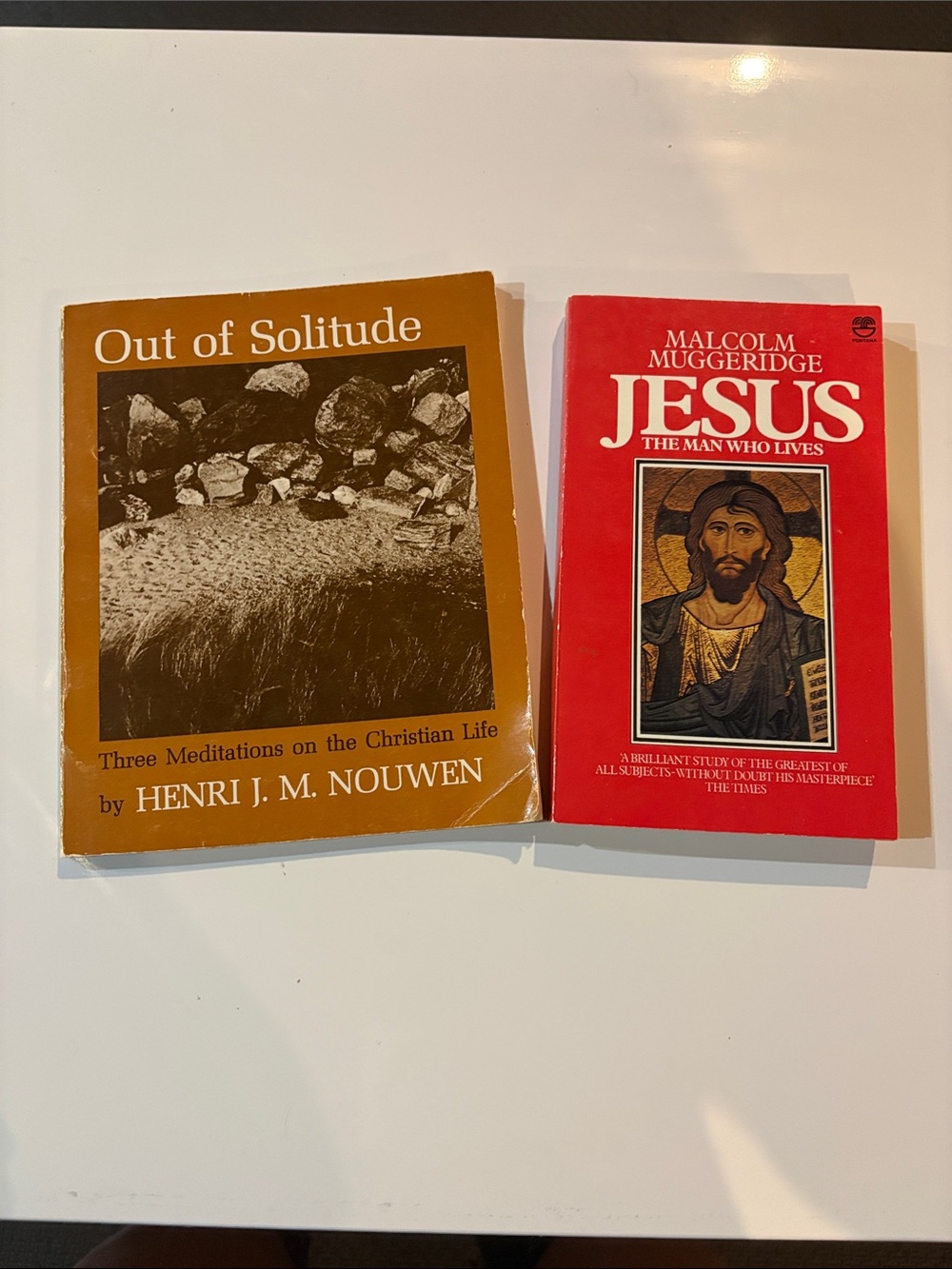 Book set.